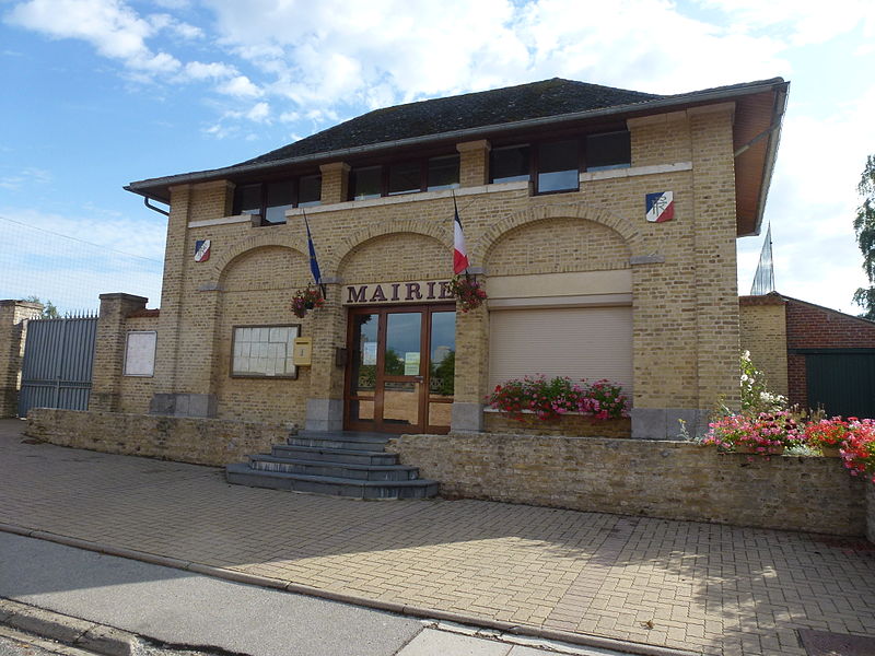 File:Louches (Pas-de-Calais) mairie.JPG