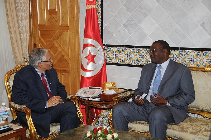 File:M. Abdallah Turki reçoit l'Ambassadeur du Sénégal à Tunis (6672584965).jpg