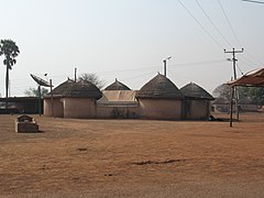 Hagyományos kunyhók az ország északi részén