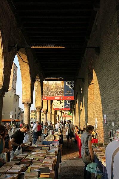 File:Mantova 2014 (15178569432).jpg