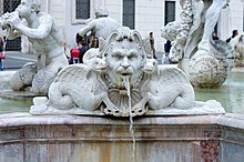Mask on Fontana del Moro, Piazza Navona (Rome) Mask on Fontana del Moro (Rome).jpg