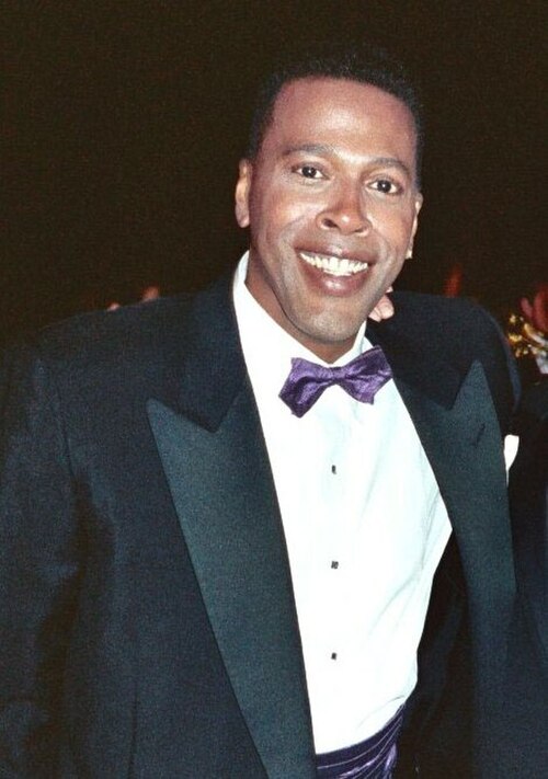 Taylor at the 1989 Emmy Awards