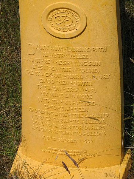 File:Millennium milepost, Drumgelloch Station - geograph.org.uk - 1218416.jpg