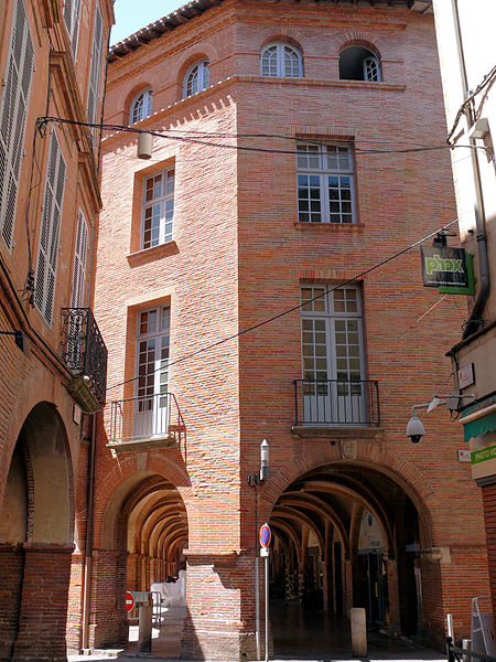 File:Montauban - Place Nationale - Numéro 11.jpg