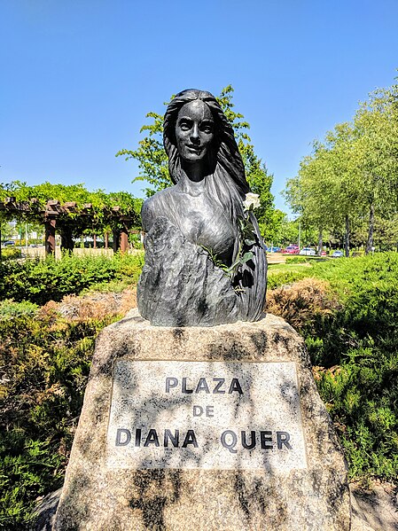 File:Monumento a Diana Quer 03.jpg