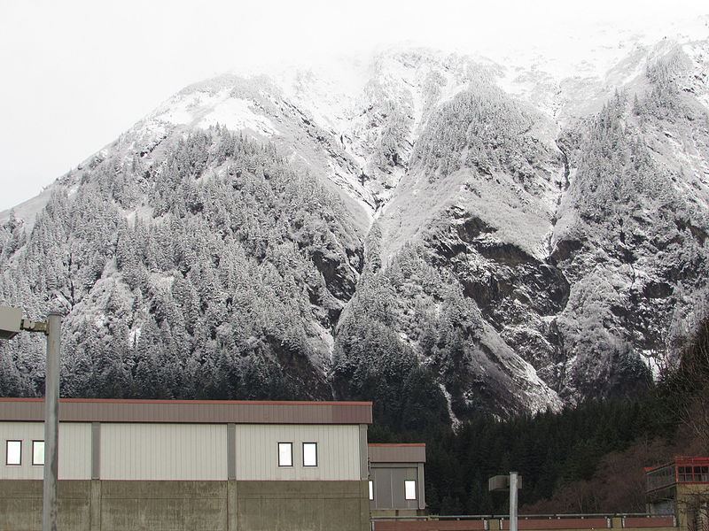 File:Mount Juneau with fresh winter snow.jpg