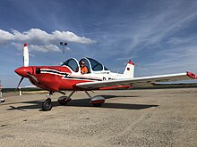 D-EMYS an der Tankstelle des Siegerland Flughafens