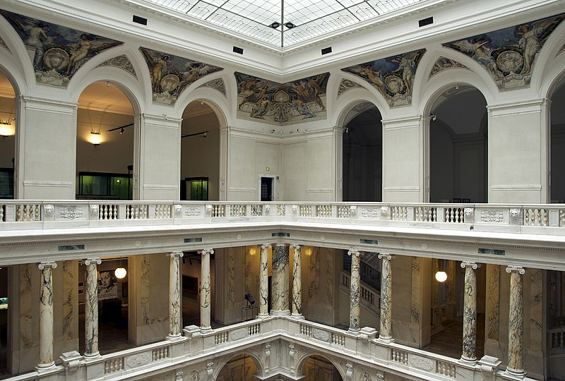 File:Neue Burg intérieur Vienne.jpg