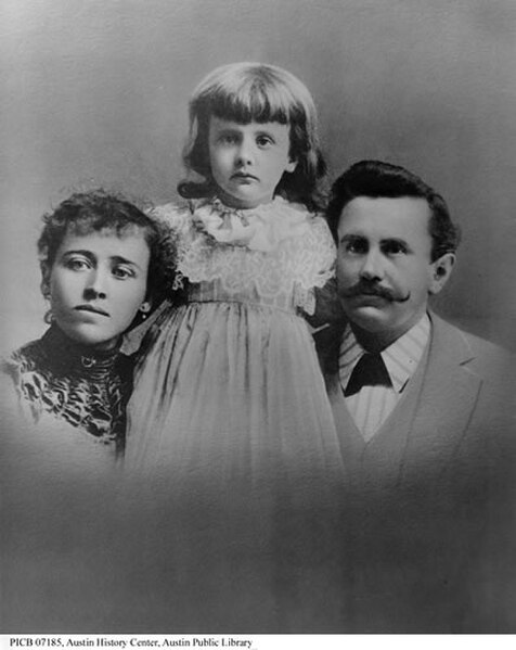 The Porter family, early 1890s – Athol, daughter Margaret, William