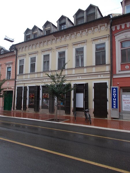 File:Oskolastrasse 21, 2023 Szeged.jpg