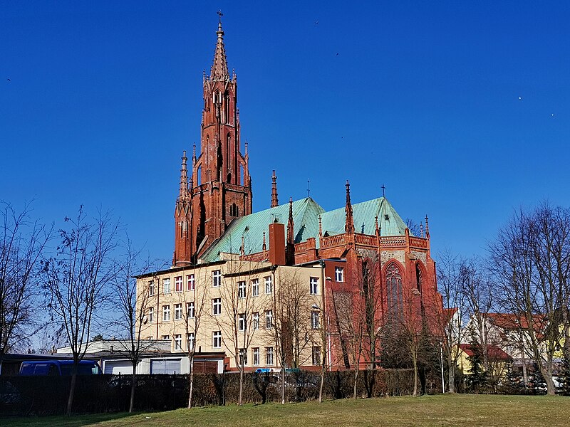 File:PL Luban Drefaltigkeitskirche.jpg