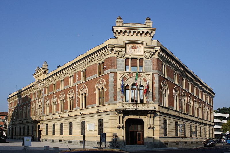 File:Palazzo Malinverni (Municipio di Legnano).JPG