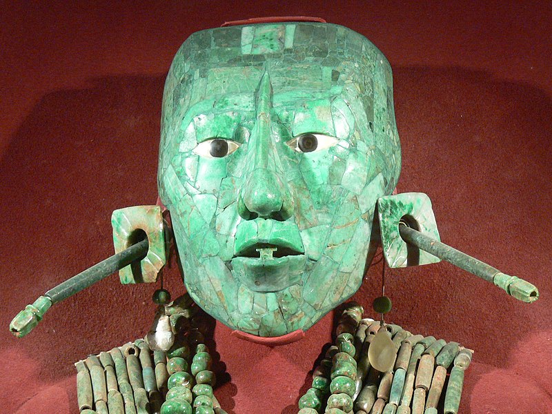 File:Palenque - Maske des Pakal.jpg