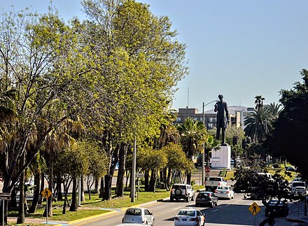 View down Paseo de los Héroes of the Abraham Lincoln Monument