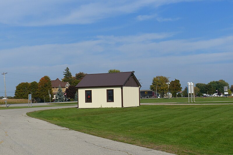 File:RCAF St. Thomas Pumphouse.JPG