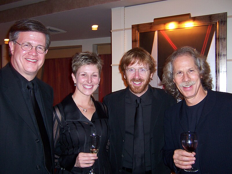 File:Ray Reach Carla Stovall Trey Anastasio and Lou Marini.JPG