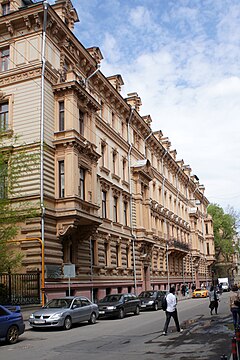 Вид на строение 1 вдоль Романова переулка