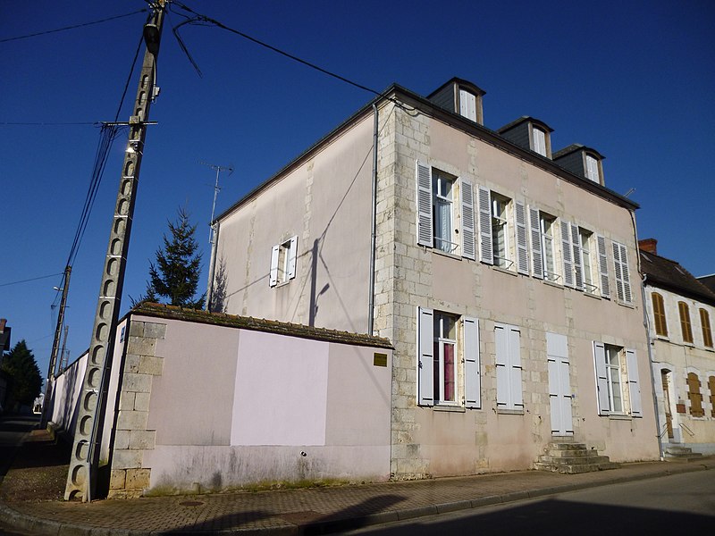 File:Saint-maurice-sur-aveyron--maison gudin-5.JPG