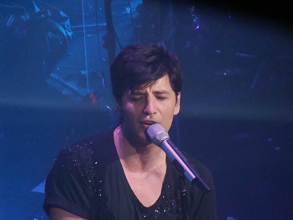 Rouvas at Club STARZ in Athens, December 2008