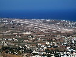 Aeroporto di Santorini.JPG