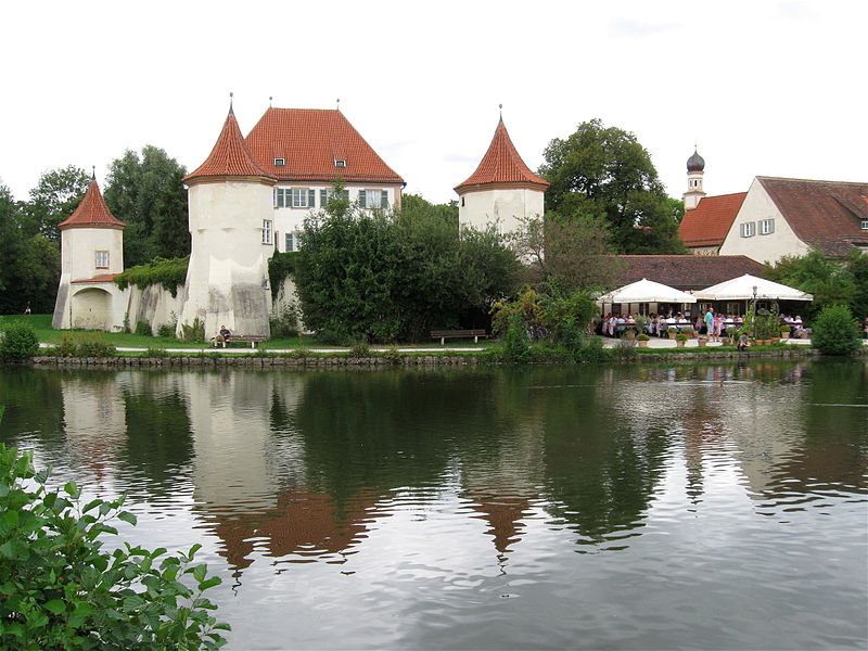 File:Schloss Blutenburg Muenchen-9.jpg