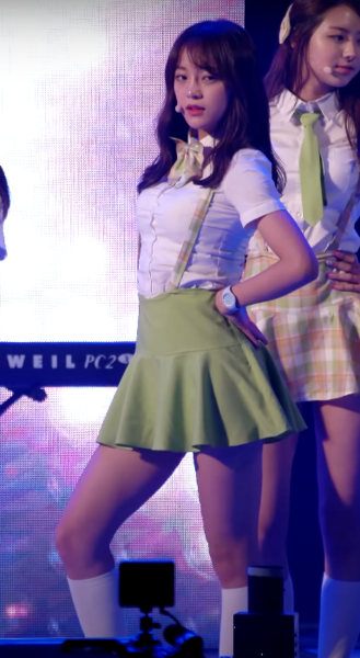 File:Sejeong performing as an IOI Member.png