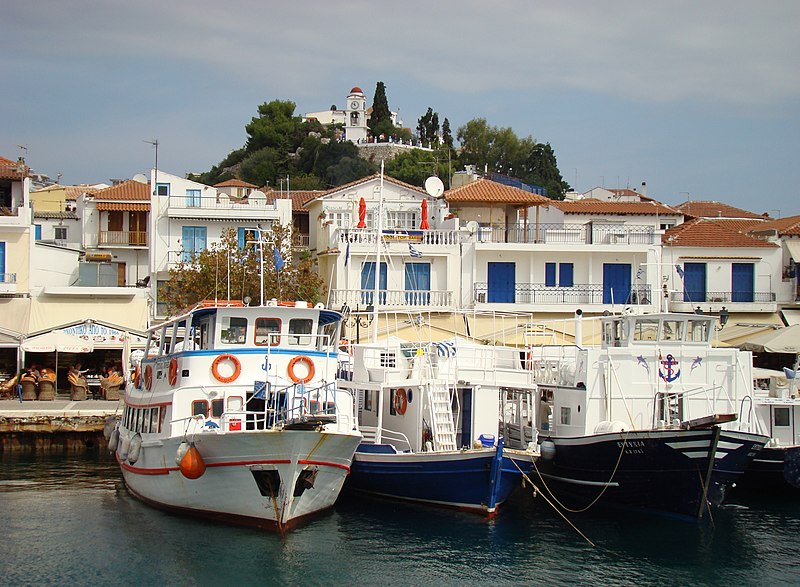 File:Skiathos 2 wisnia6522.JPG