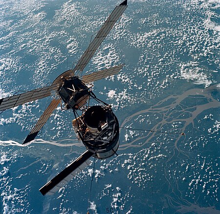 ไฟล์:Skylab 3 Close-Up - GPN-2000-001711.jpg