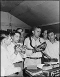 Thumbnail for File:Snake-handling-lejunior-pentecostal-ky2.gif