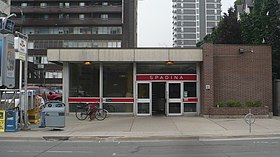 Illustrasjonsbilde av artikkelen Spadina (T-banen i Toronto)