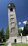 Schiefer Turm und Kirchenruine