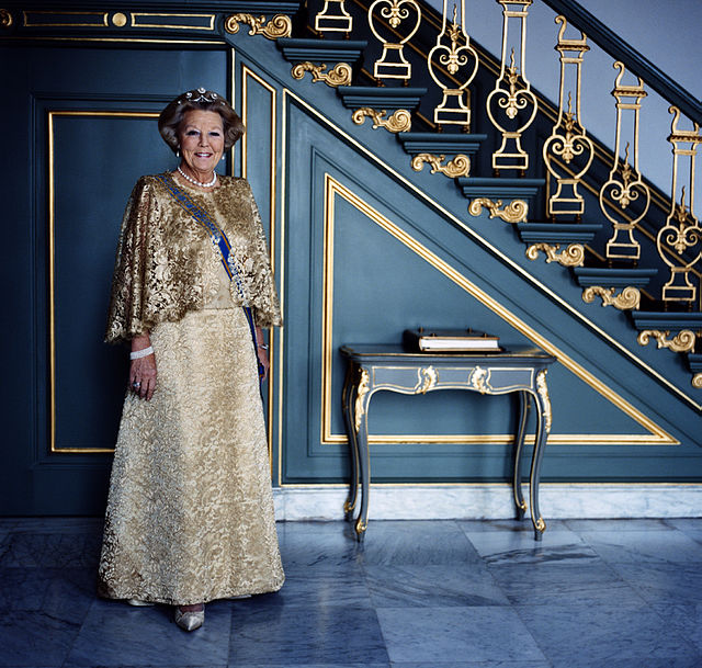 Corbijn's official portrait of Beatrix of the Netherlands in 2008