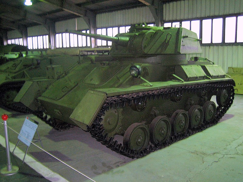 File:T80(light tank)kub2a.jpg