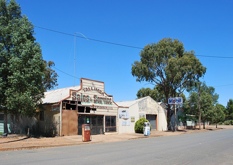 File:Tallimba Garage.JPG