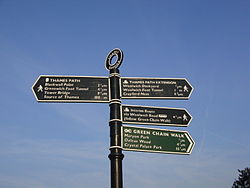 Знак «Путь к Темзе», Thames Barrier.jpg 