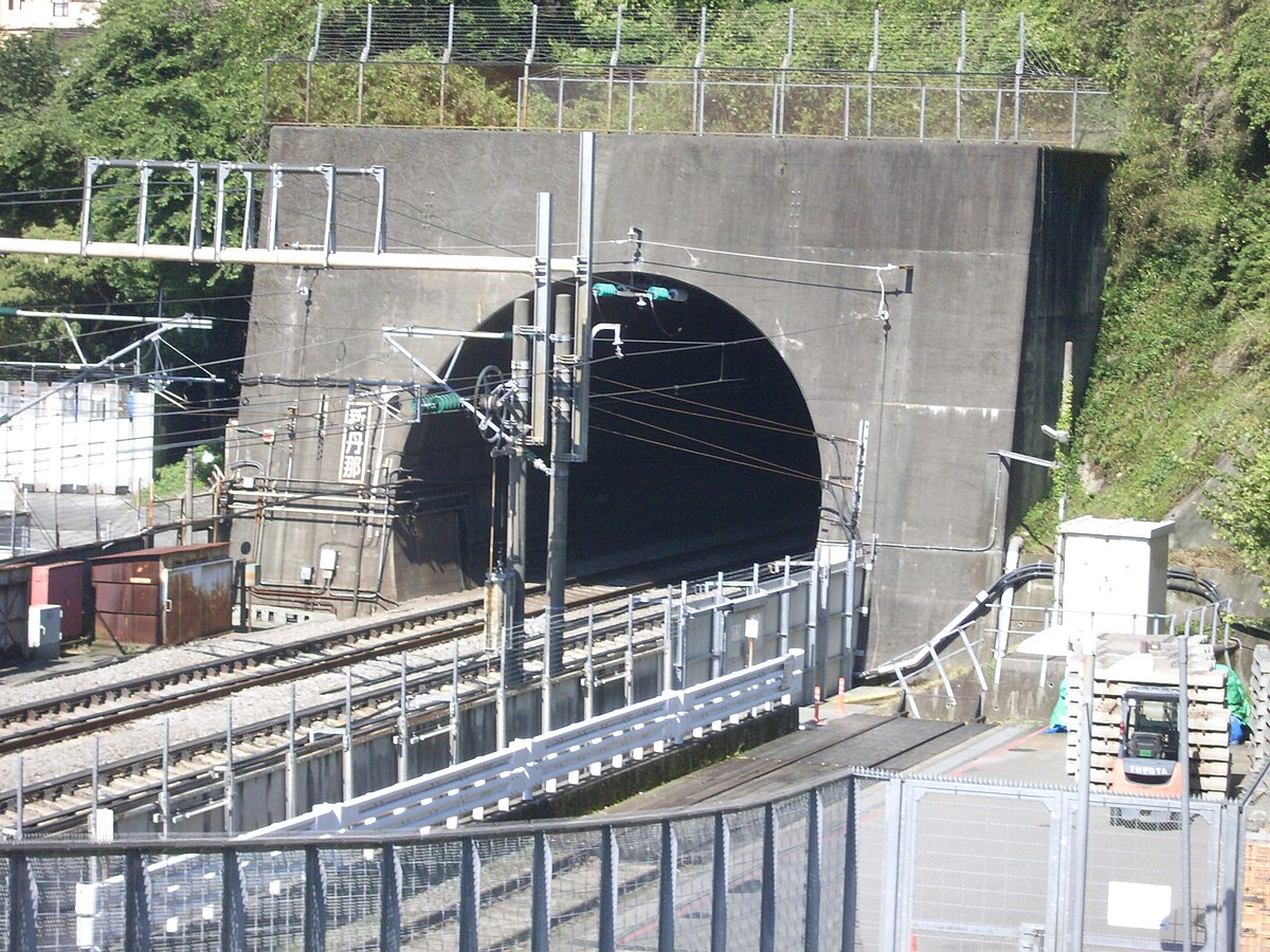 Shin-Tanna Tunnel - Wikipedia