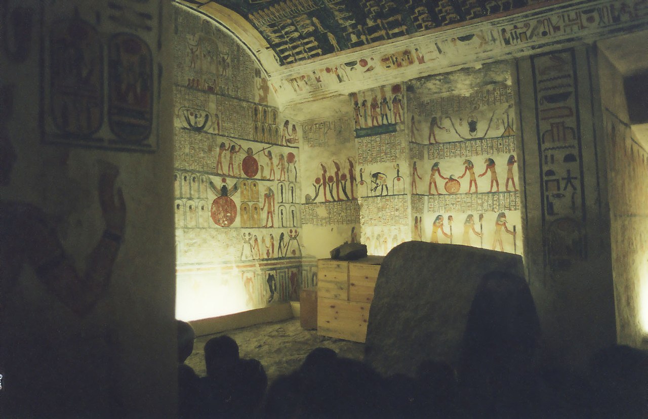 KV 9 1280px-Tomb_of_Ramses_VI