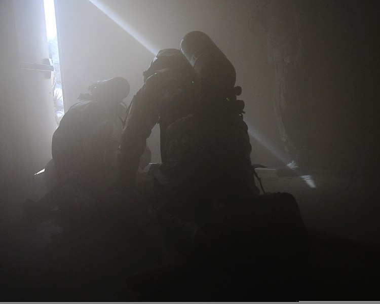 File:U.S. Air Force firemen, with the 110th Airlift Wing, Michigan Air National Guard, participate in search and rescue training at the W.K. Kellogg Airport in Battle Creek, Mich., Aug. 5, 2012 120805-Z-LI010-007.jpg