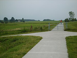 Digue d'Ummanz avec piste cyclable