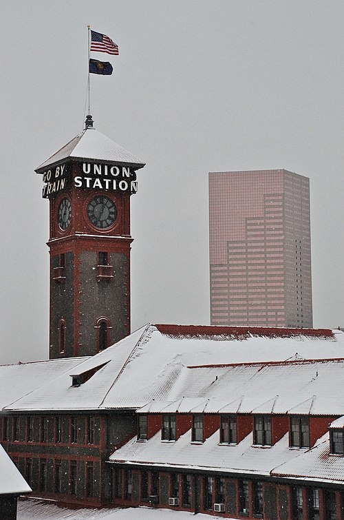 Image: Union Station in snow Feb 2014   from Broadway Bridge