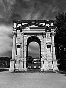 Verona, arco dei gavi, 1-25 dc ca. 00 - bn.jpg