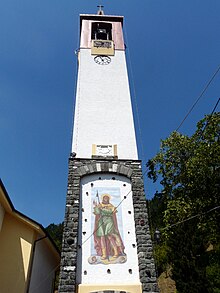 Il campanile della chiesa parrocchiale di San Rocco presso Villanoce