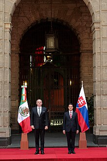 Slovak President Andrej Kiska on an official visit to Mexico, along with Mexican President Enrique Pena Nieto; November 2017. Visita de Estado del Presidente de la Republica Eslovaca 10.jpg