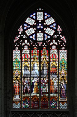 Nave of the cathedral: stained glass window by Jean-Baptiste Capronnier (c. 1870)