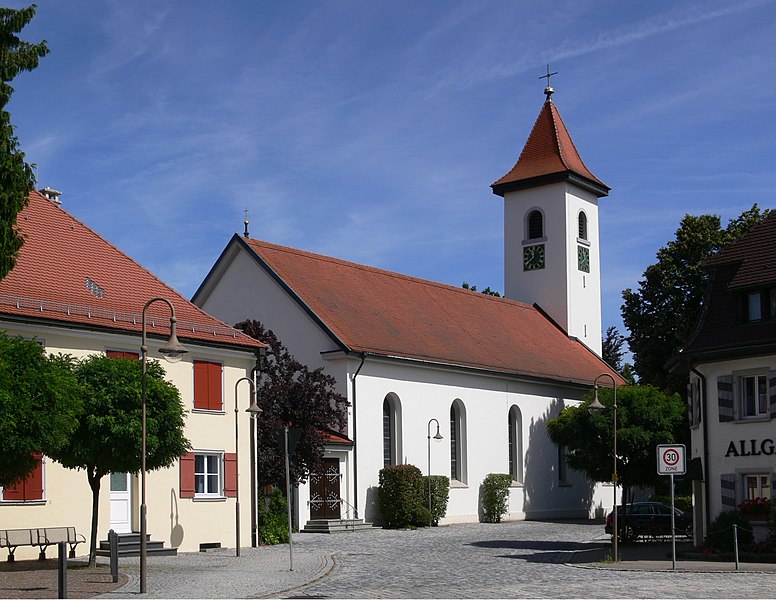 File:Vogt Pfarrkirche außen.jpg