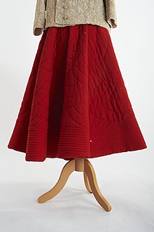 Red Flannel Skirt, designed by Sybil Connolly in 1957 Washer Woman skirt 1957 by Sybil Connolly.jpg