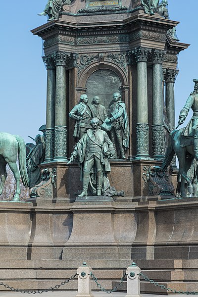 File:Wien Museumsplatz Maria Theresien Denkmal Liechtenstein.jpg