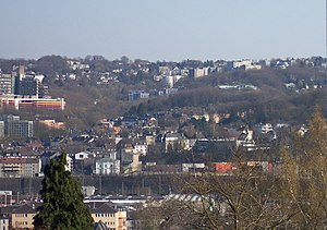 The Osterberg seen from the Nützenberg.  The university hall is faintly visible in the forest at the beginning of April
