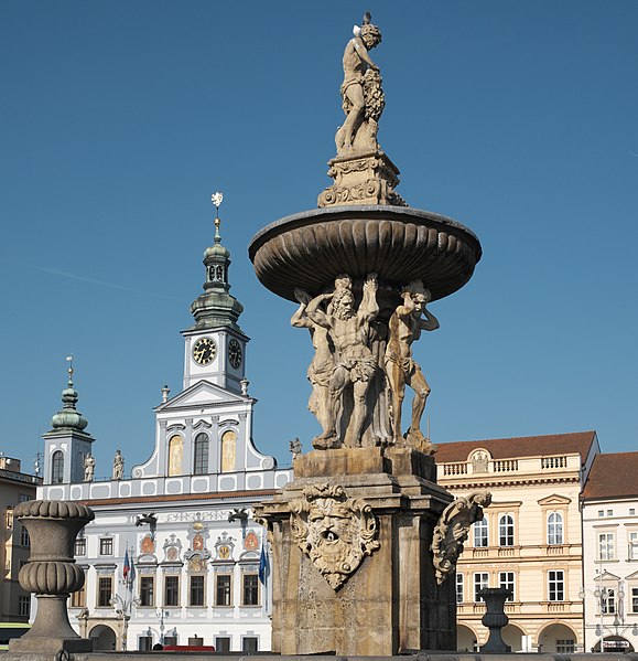 File:České Budějovice Samson-Brunnen 159 (cropped).jpg