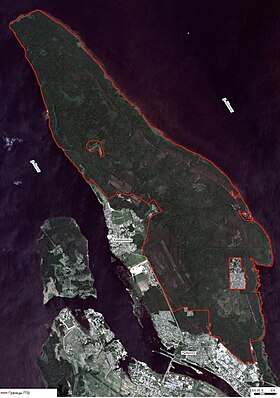 вид из космоса на Каменниковский полуостров